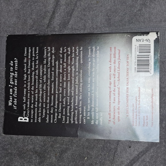 Peter? Moore Red Moon Rising paperback book. Great condition! - Picture 3 of 3